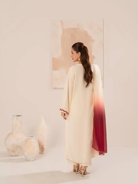 Zarf Dhanak Embroidered Winter 3-Piece